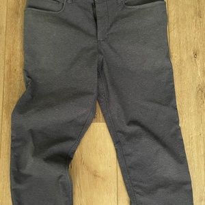 Lululemon Tech Pants - Size 31